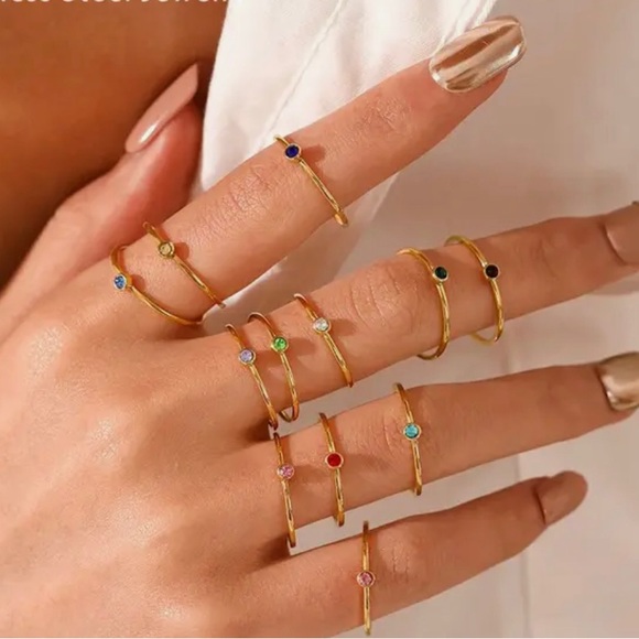 Birthstone rings - Picture 7 of 8